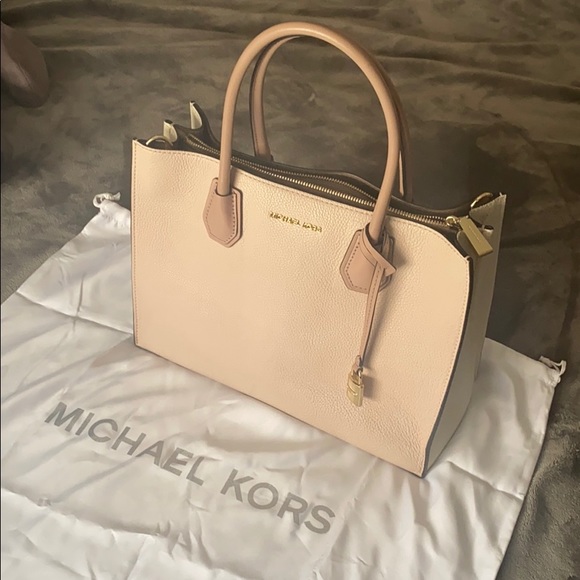 Michael Kors Handbags - Michael Kors Handbag